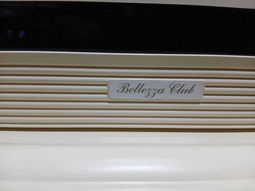 美顔器 ４種類のアタッチメント付き ベレッツァクラブジャバン　ジャンク品