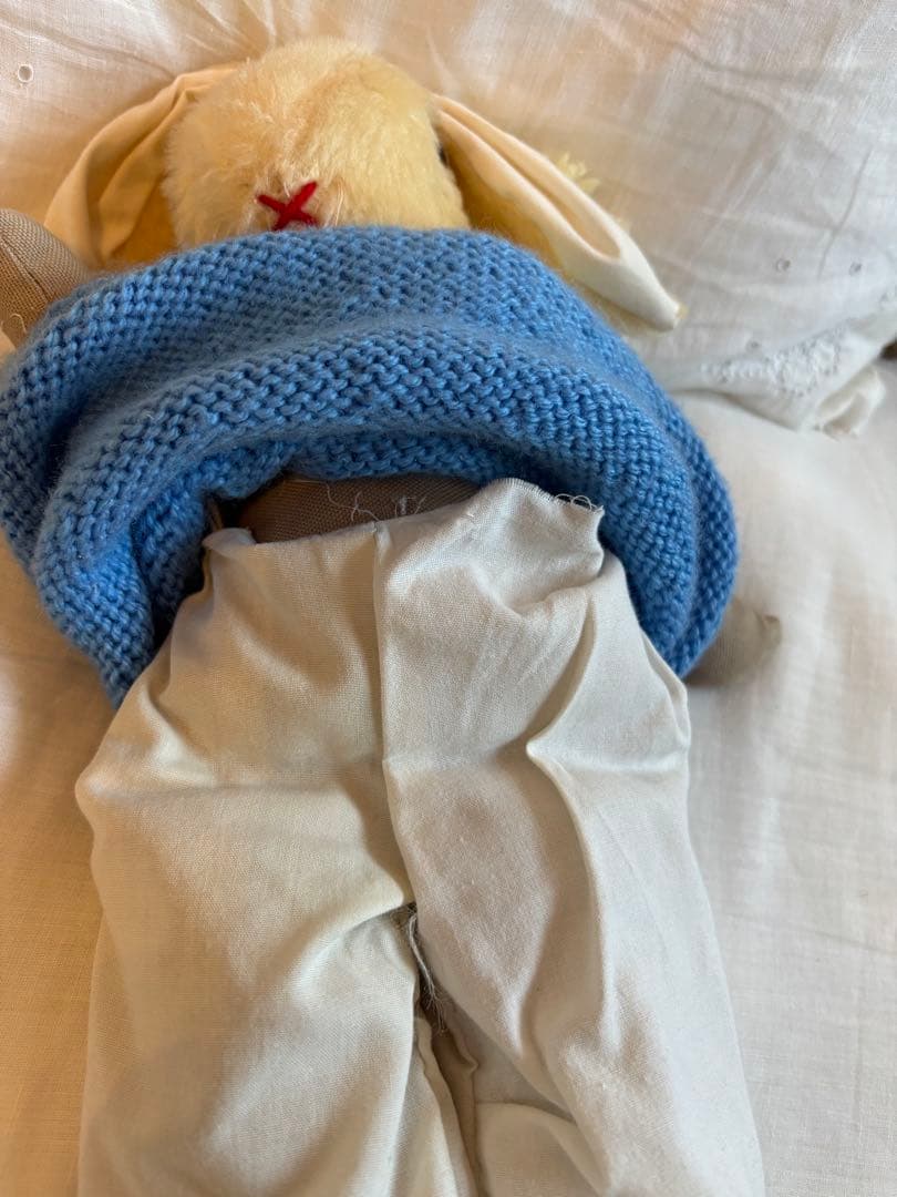 アンティークうさぎのぬいぐるみ