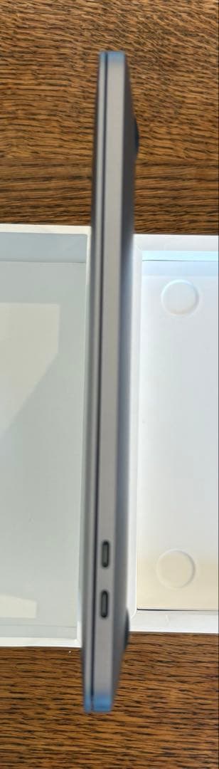 13インチ　MacBook Pro スペースグレイ