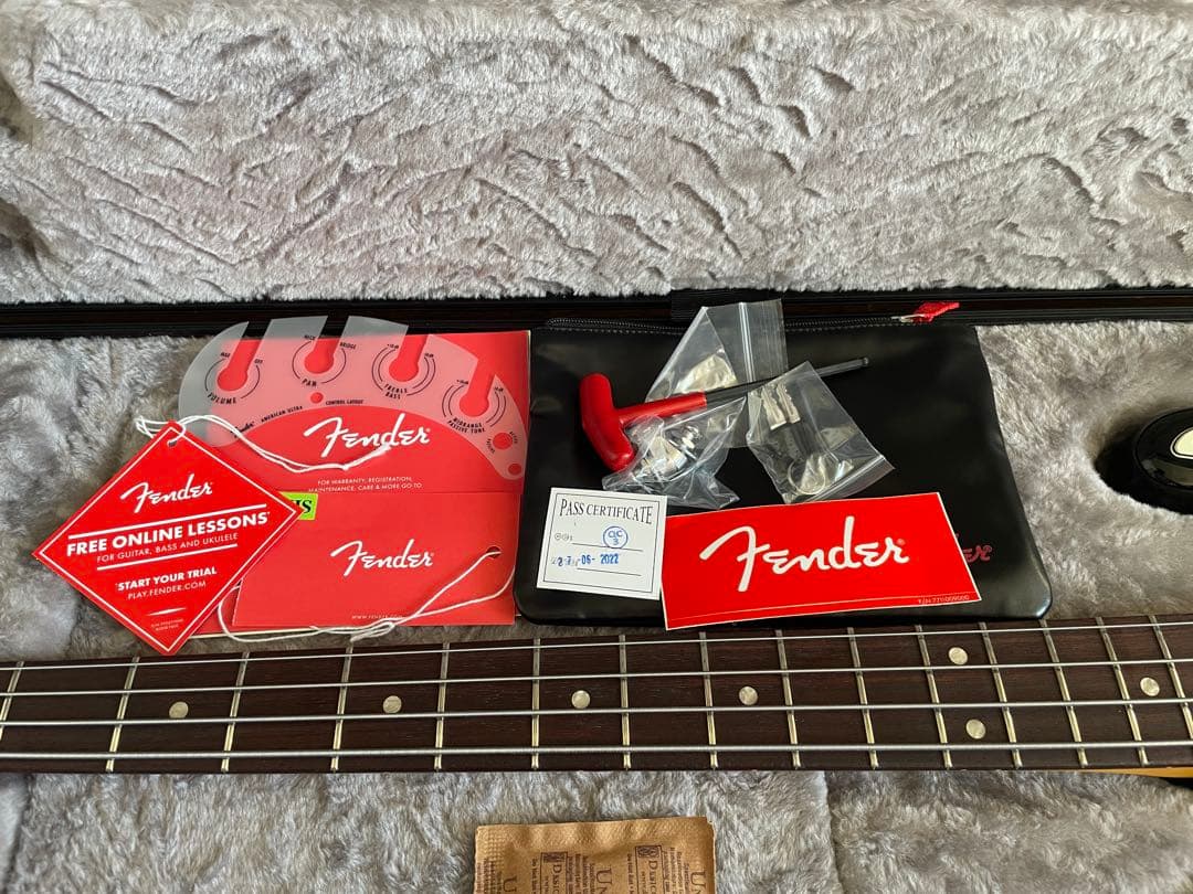 ベース Fender American Ultra Precision Bass