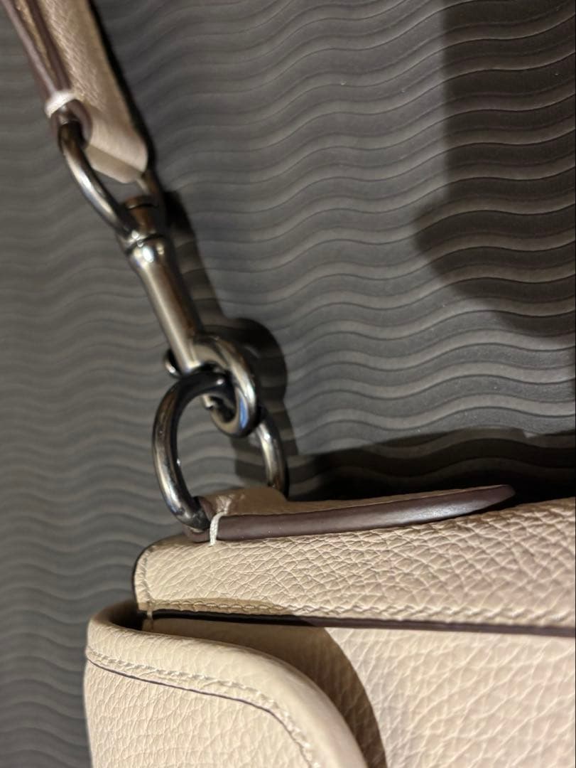 COACH ホワイト ショルダートートバッグ