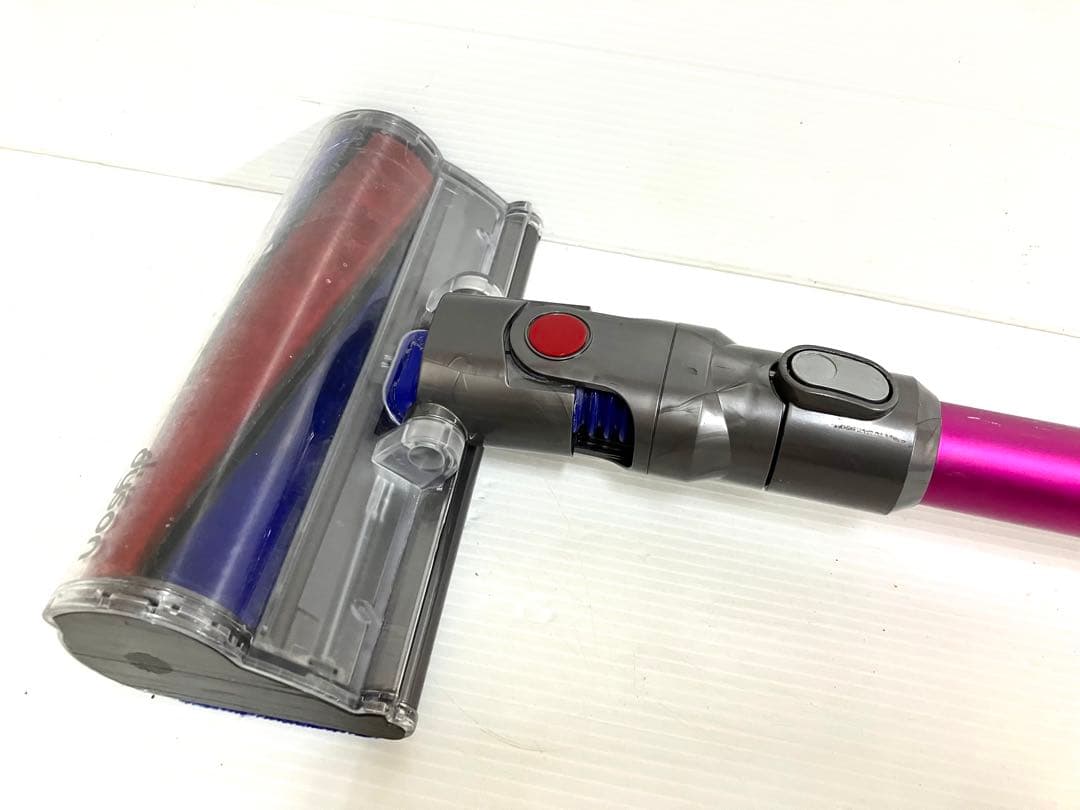 ◆ダイソン◆コードレスクリーナー V6 Fluffy SV9 スタンド付き