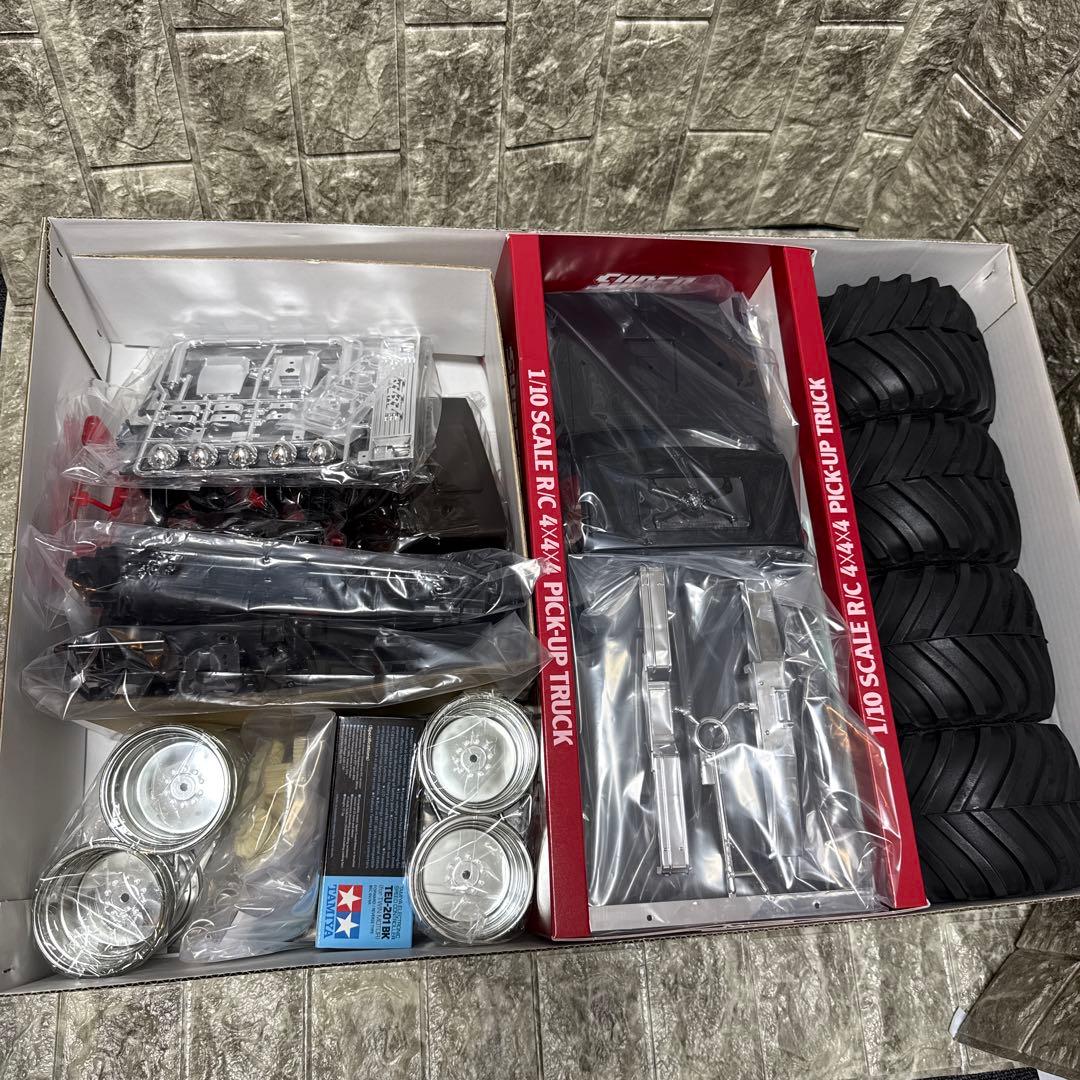 タミヤ 1/10 スーパークラッドバスターブラックエディション