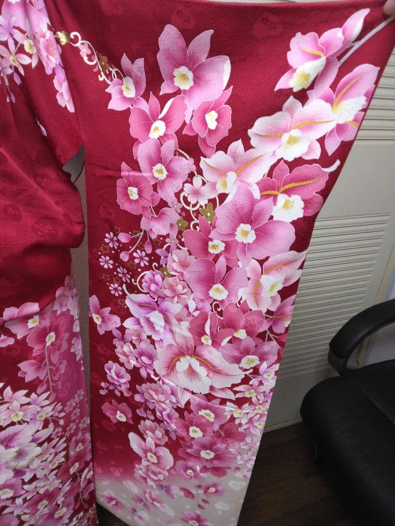 赤い花柄振袖正絹