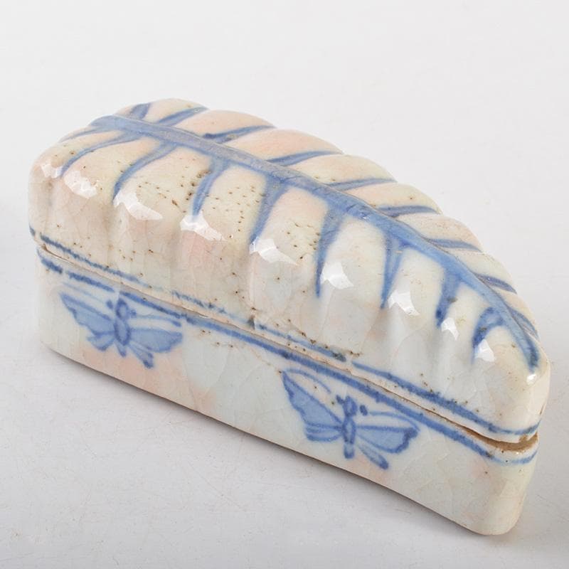 中国　古染付　一葉香合　時代箱　M　R7144