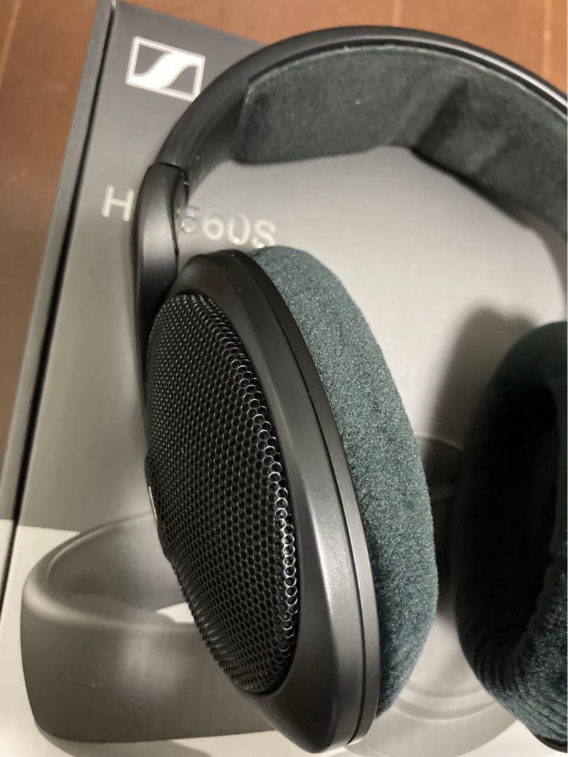 ゼンハイザー　HD560S