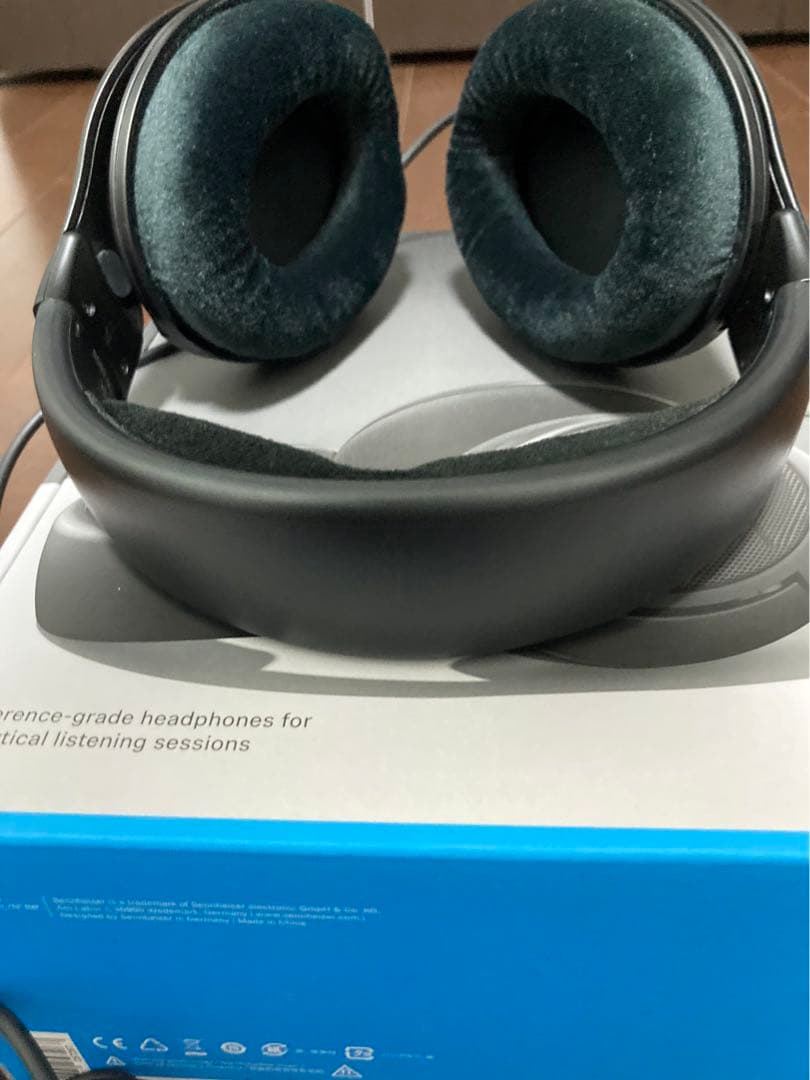 ゼンハイザー　HD560S