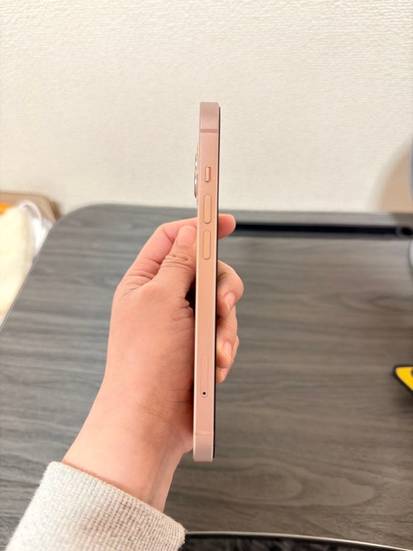 iPhone 13 ピンク 128GB SIMフリー バッテリー82%