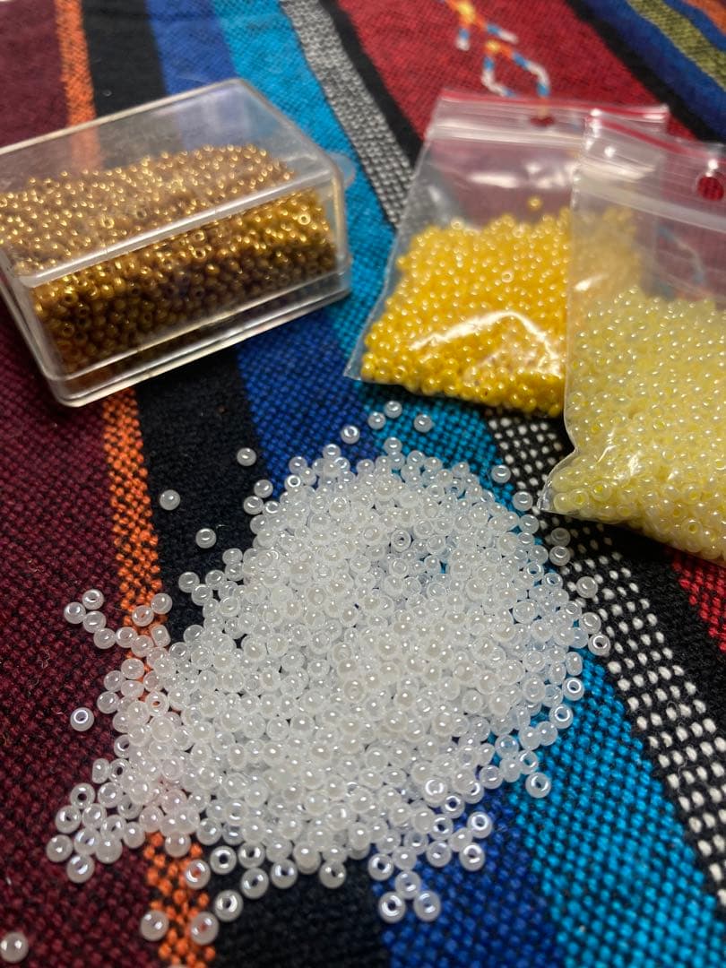 Hot air balloons over the sea ビーズ刺繍