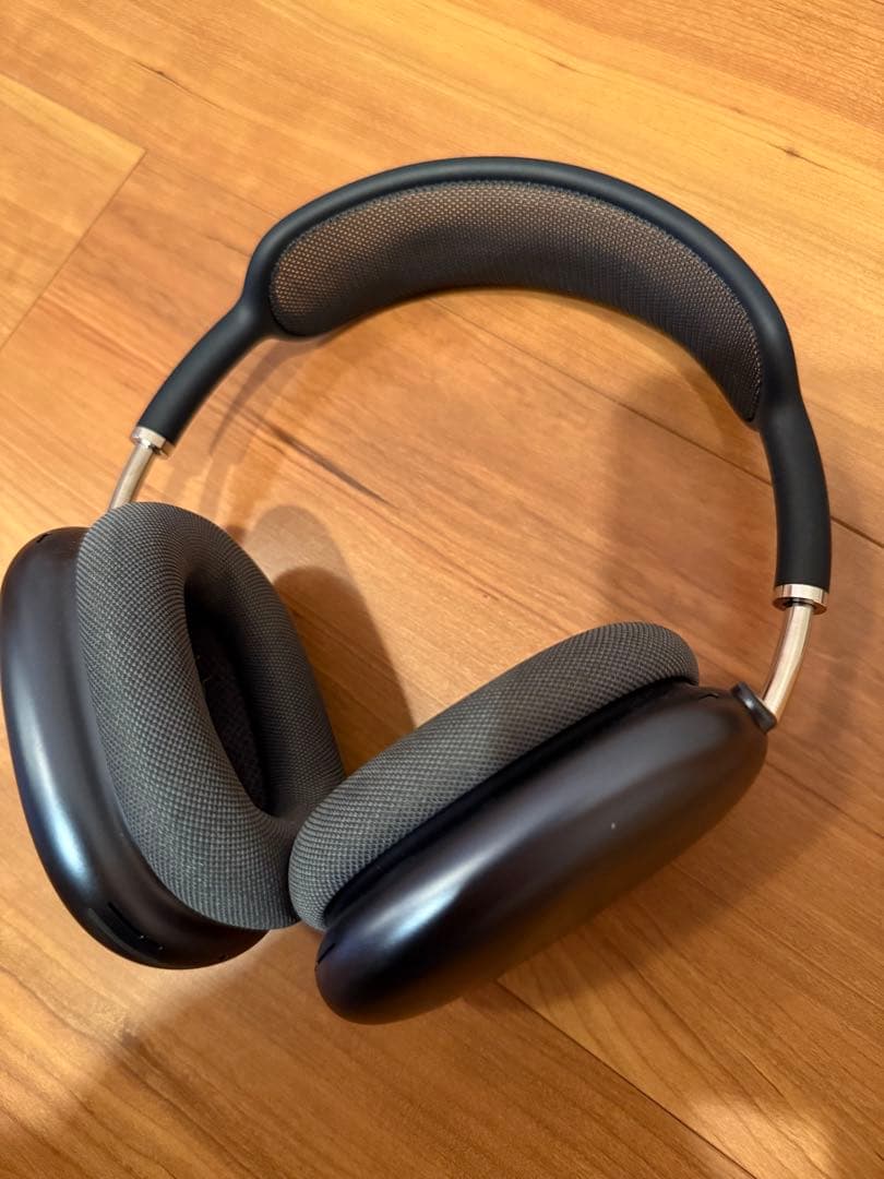 ヘッドホン AirPods Max