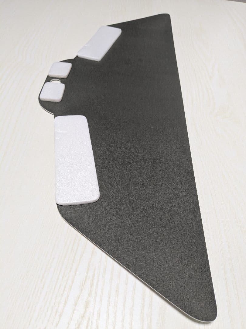 ユニフォーム額 額縁のタカハシ製 (室内紫外線カット×シルバー×背景:白木目)