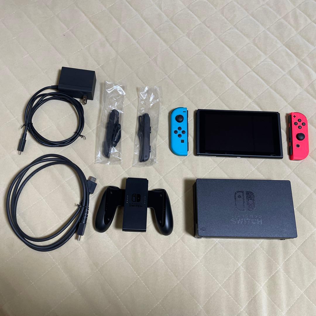超美品　Nintendo Switch 本体 ネオンブルー・ネオンレッド
