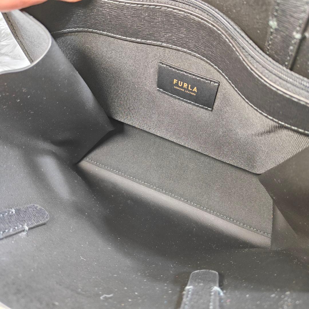 【未使用級】FURLA ブラック ミニハンドバッグ　黒 ブラック