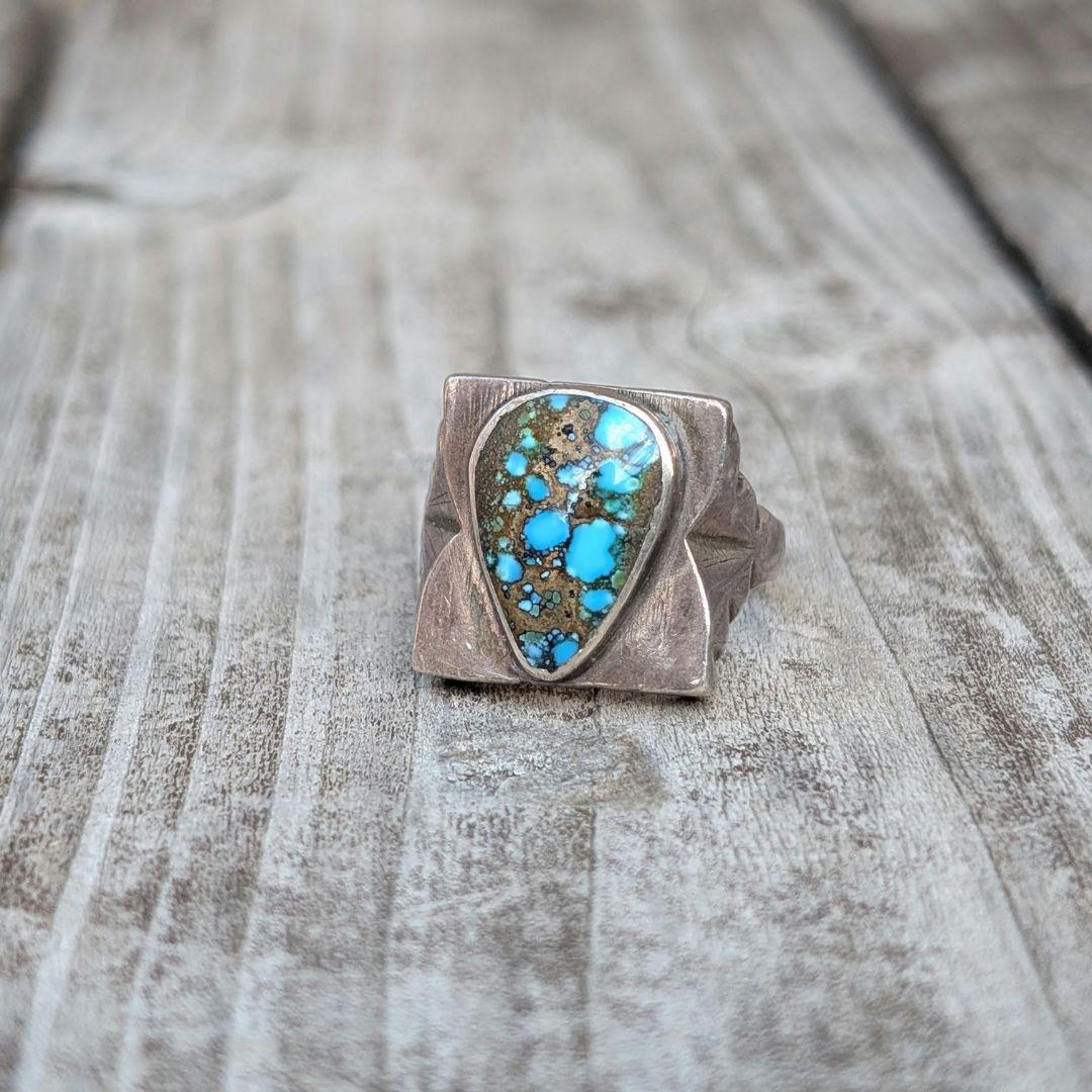 ヴィンテージのターコイズリング　 インディアンジュエリー