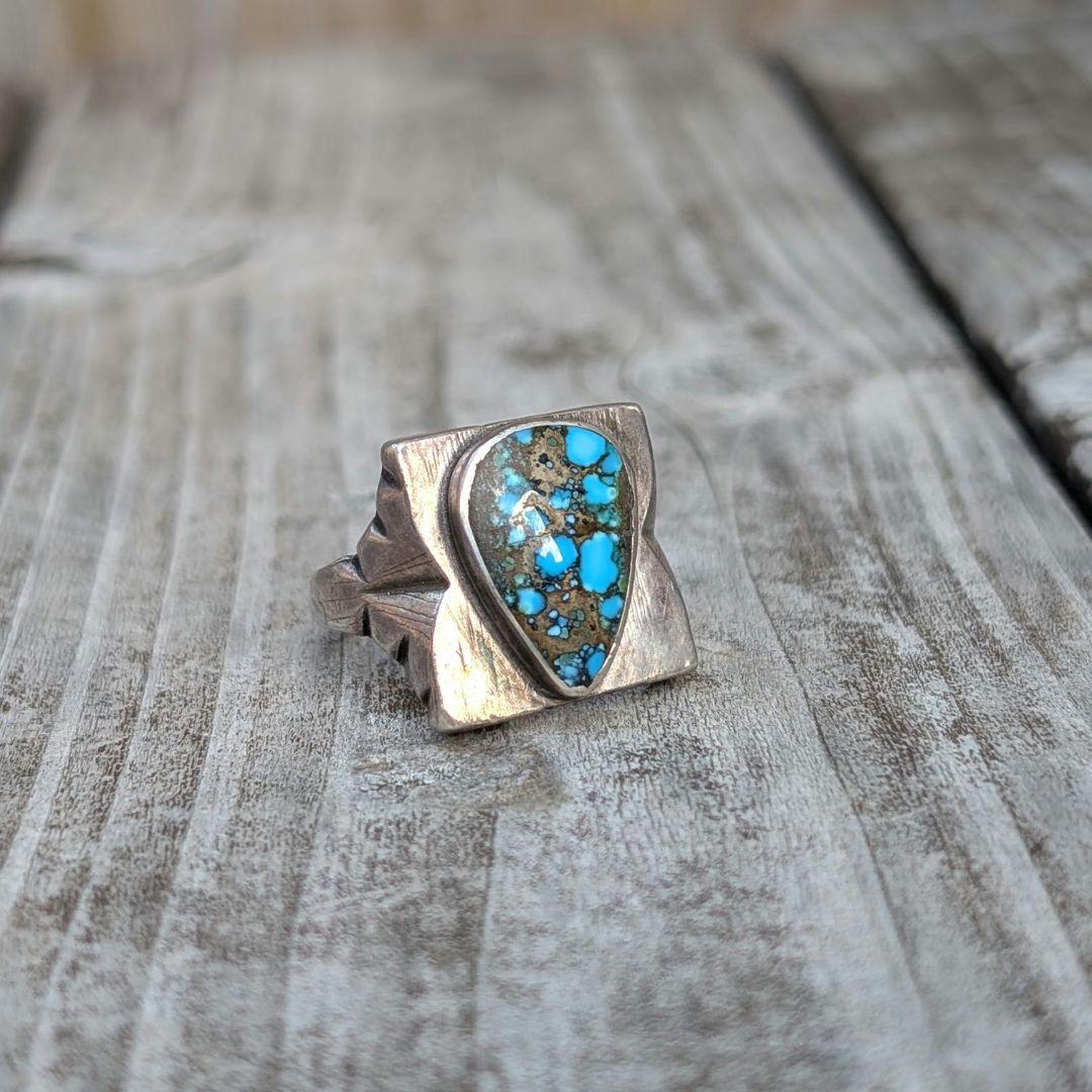 ヴィンテージのターコイズリング　 インディアンジュエリー