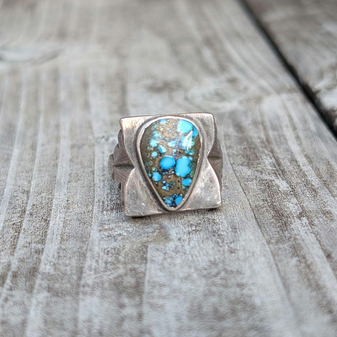 ヴィンテージのターコイズリング　 インディアンジュエリー
