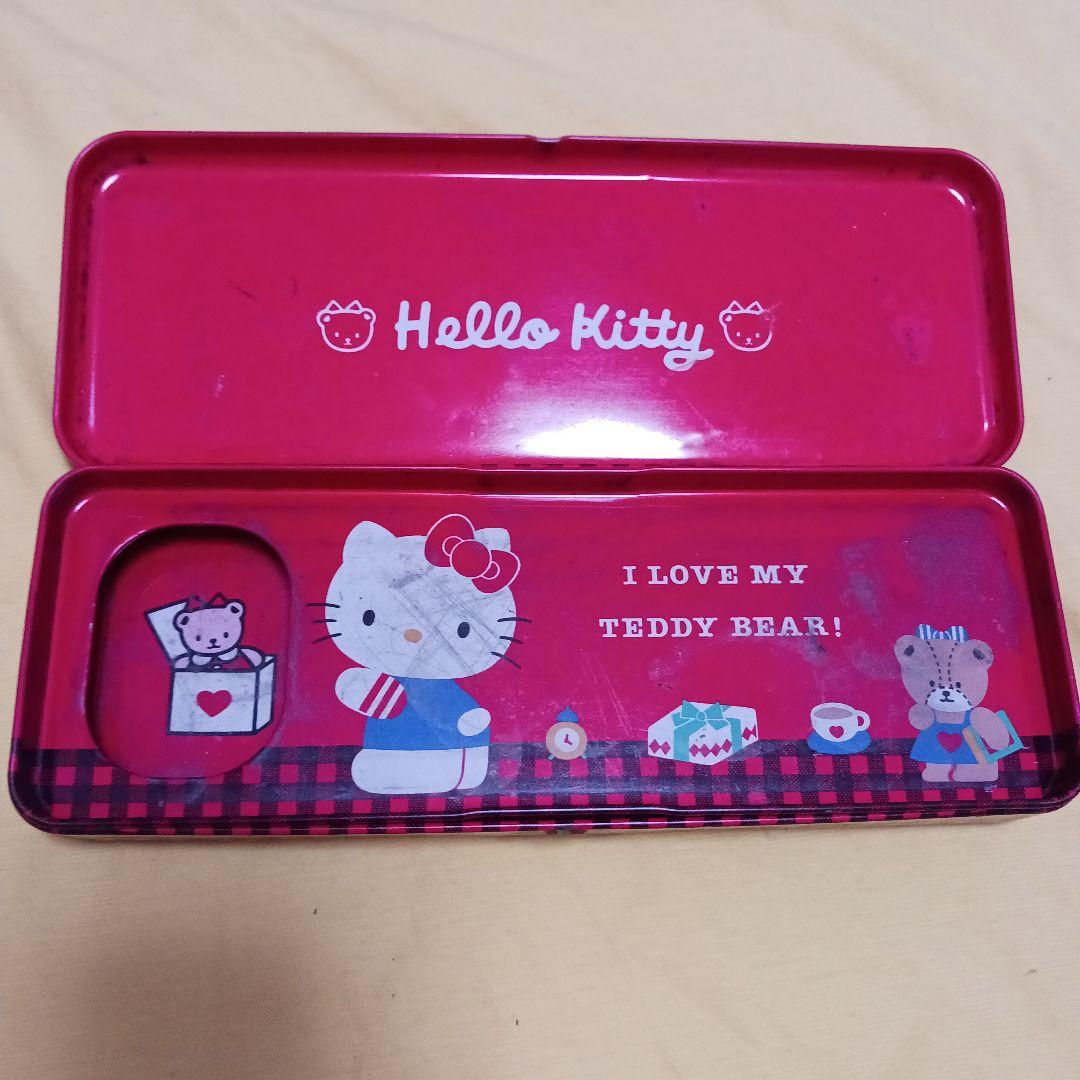 キティ　ハローキティ　缶ケース　筆箱　hello kitty 　サンリオ　レトロ