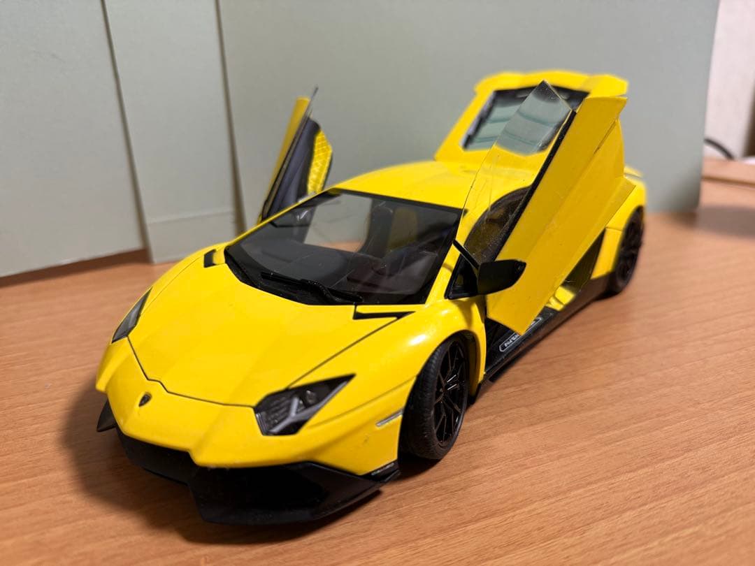 C*E様 1/18 オートアート　アヴェンタドール　LP720 アニヴェルサリオ