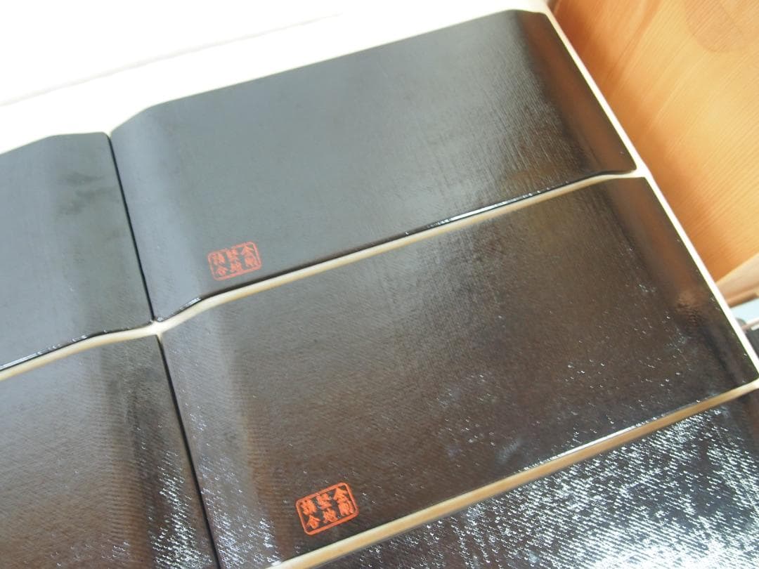 【良品】根来塗 金剛堅地請合 味のある角盆 6客 角皿/卓上膳/酒膳 漆器トレイ