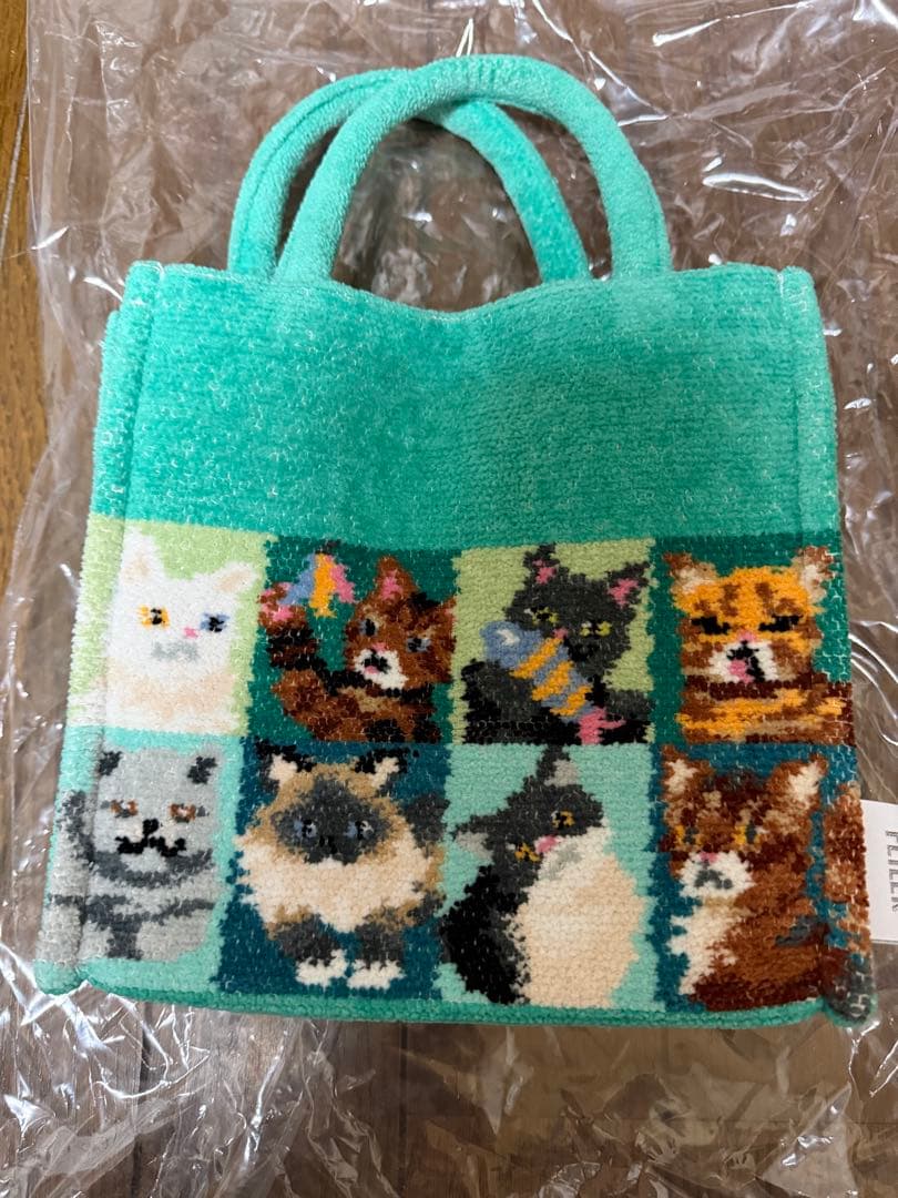 FEILER猫と犬の刺繍ハンドバッグ ミントグリーン