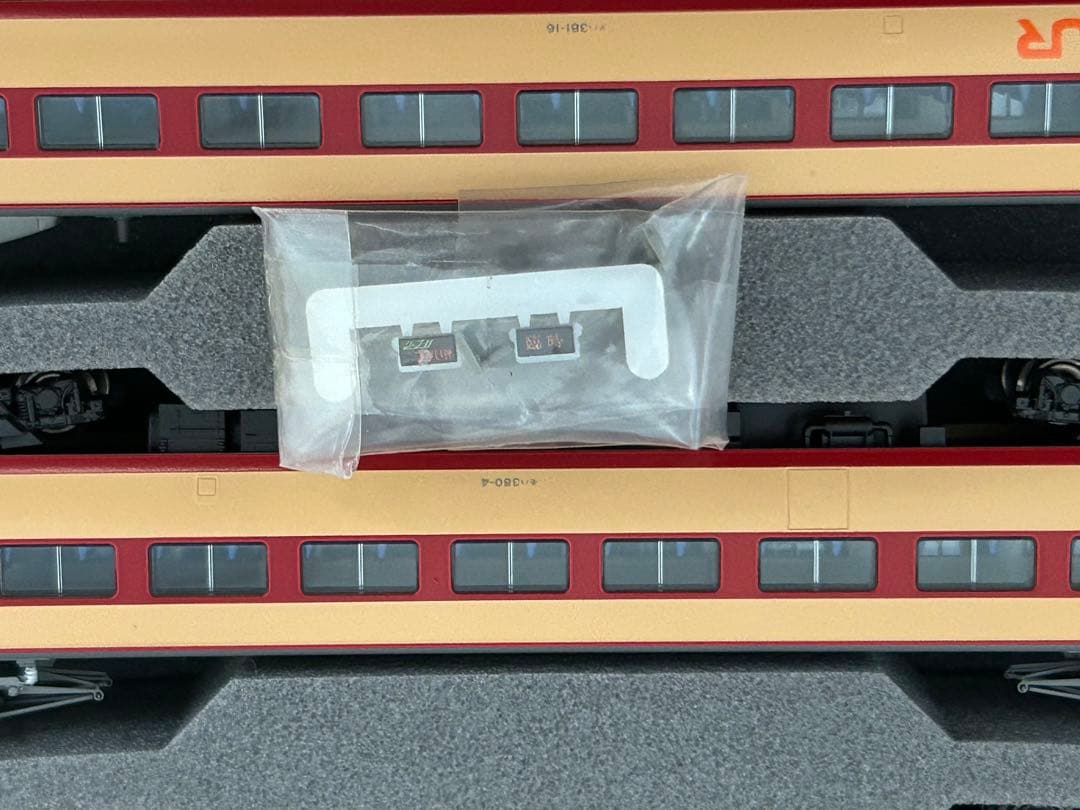 鉄道模型　Nゲージ　KATO 10-1690 381系　パノラマしなの　9両フル