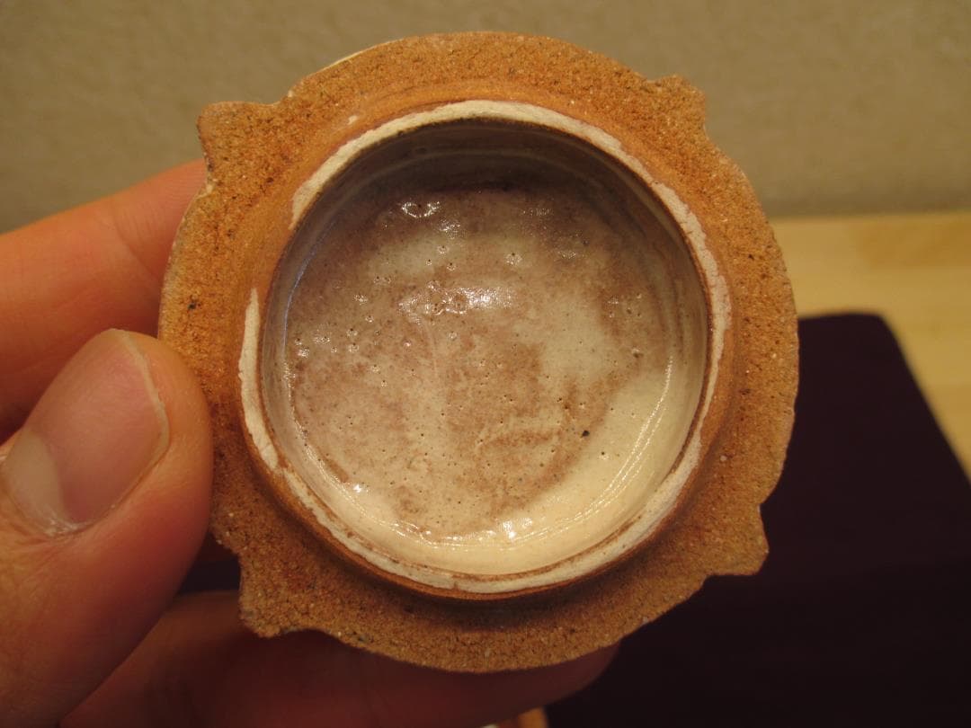 送料込【逢絢亭】茶道具 香合 萩焼 糸巻の形 １２代 田原陶兵衛 共箱入り