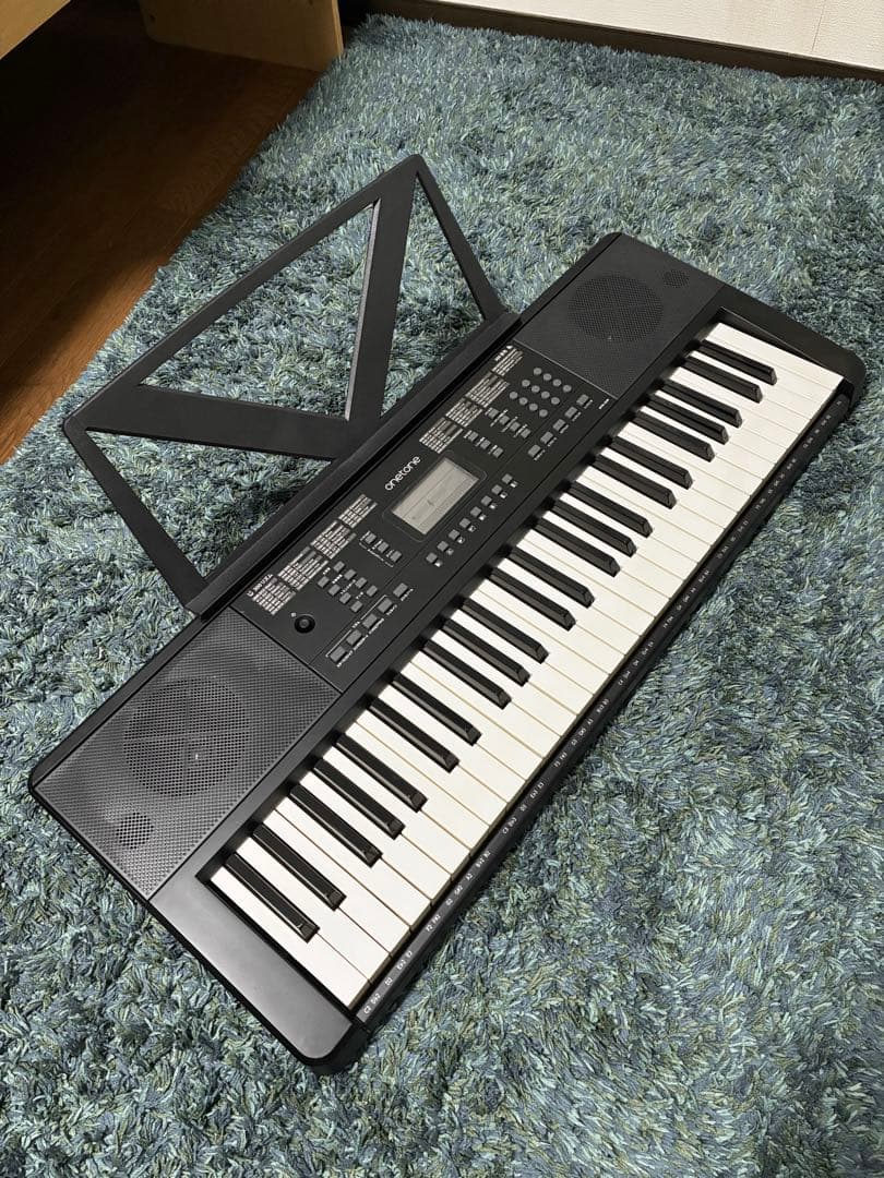 値下げ中！onetone 電子ピアノ 譜面台付き