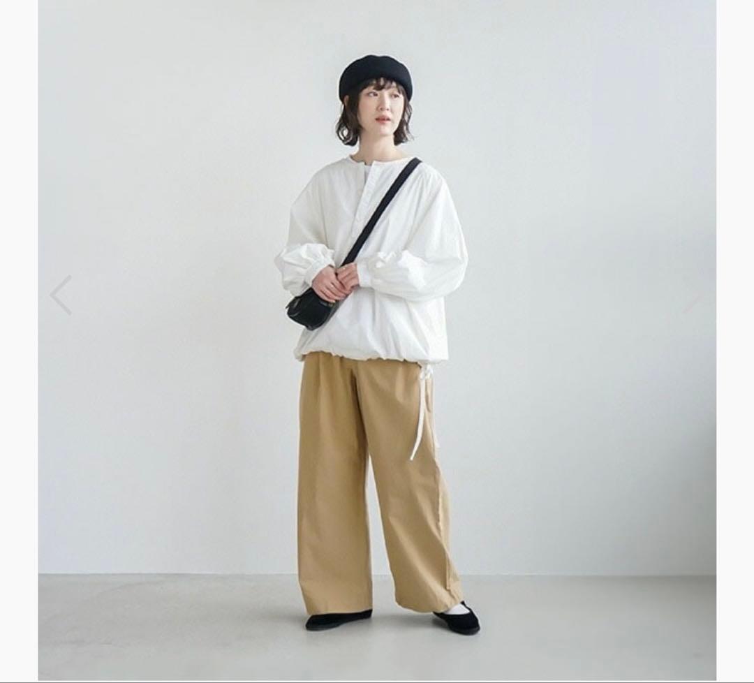 【新品未使用】ソラモナポッシェ 馬布イージーパンツ ベージュ