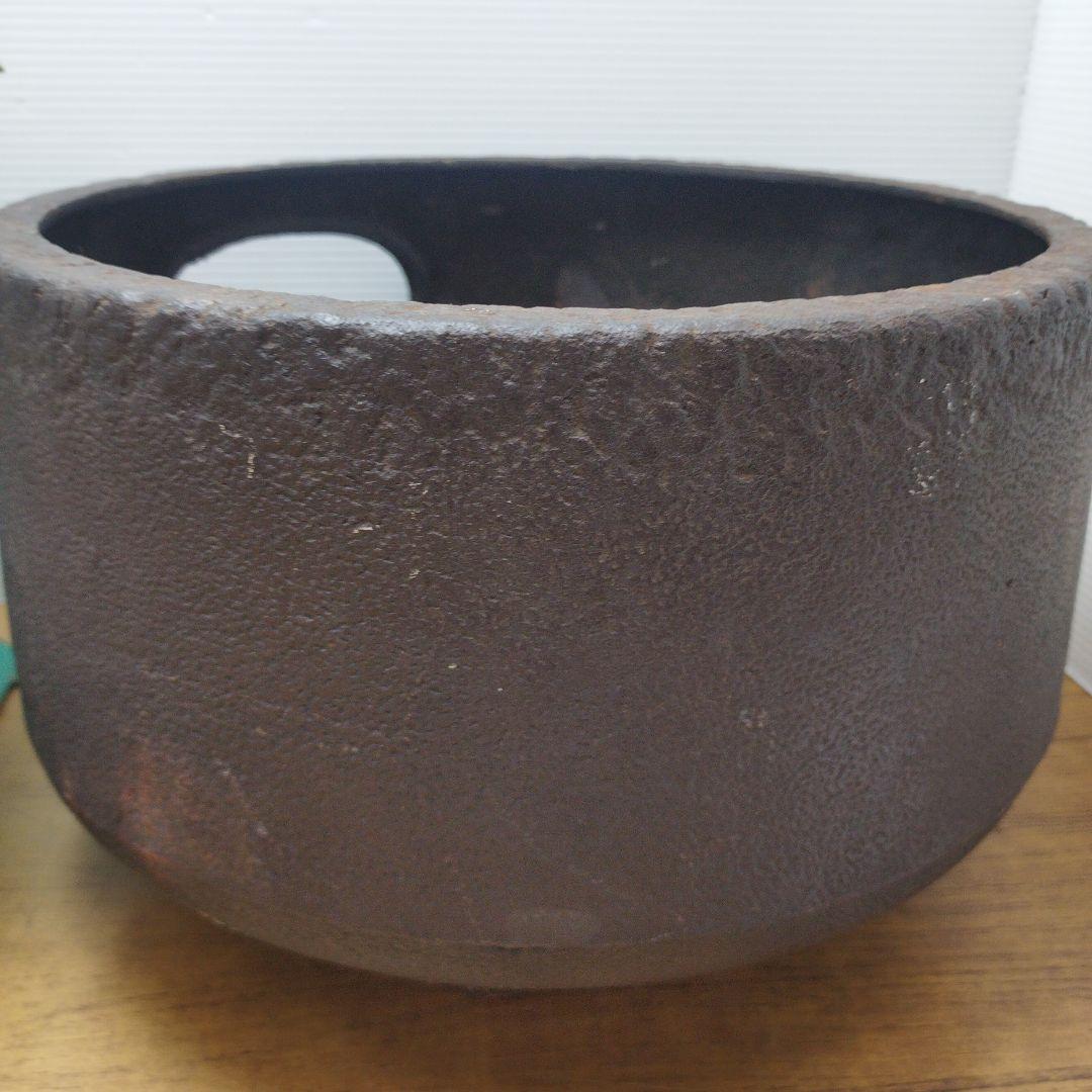 茶道具 風炉 風炉釜 鉄器 三つ足 火鉢 工芸品 風呂釜