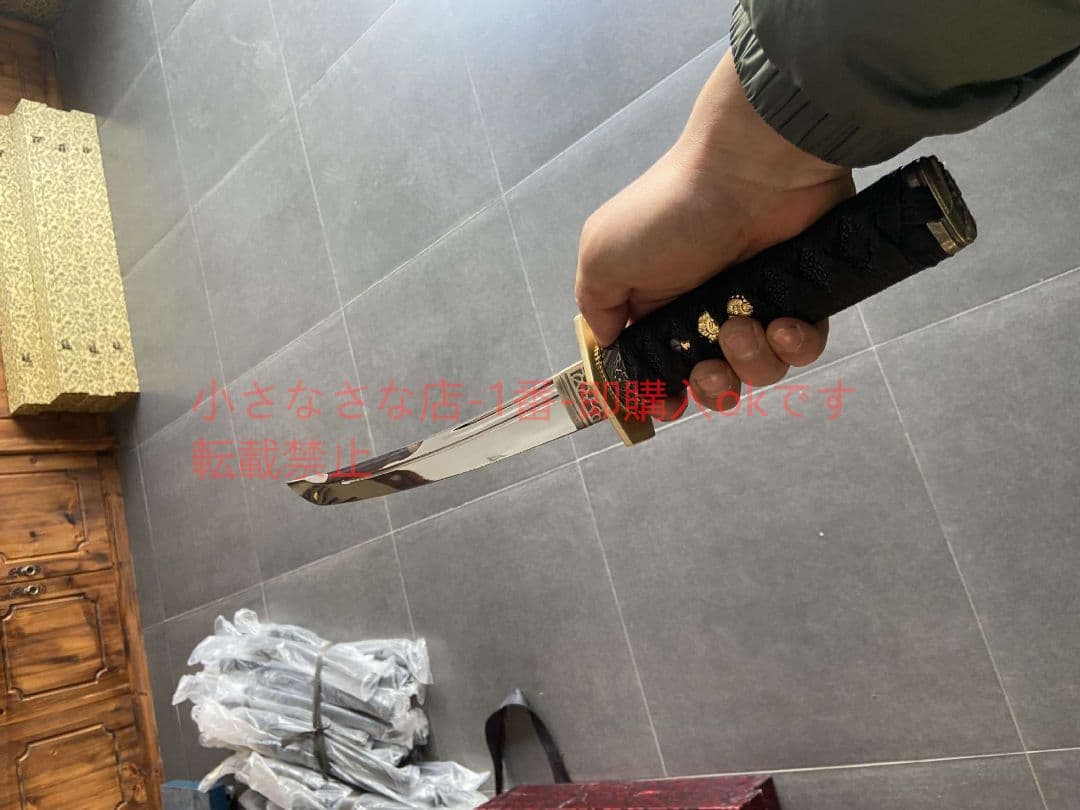 短冊烏丸が狼を殺す 古兵器 武具 刀装具 日本刀 模造刀 居合刀