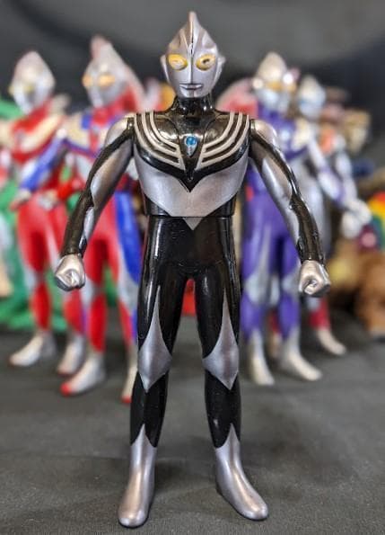 ウルトラマンティガ＆登場怪獣・宇宙人（バンダイ）ソフビフィギュア16体セット