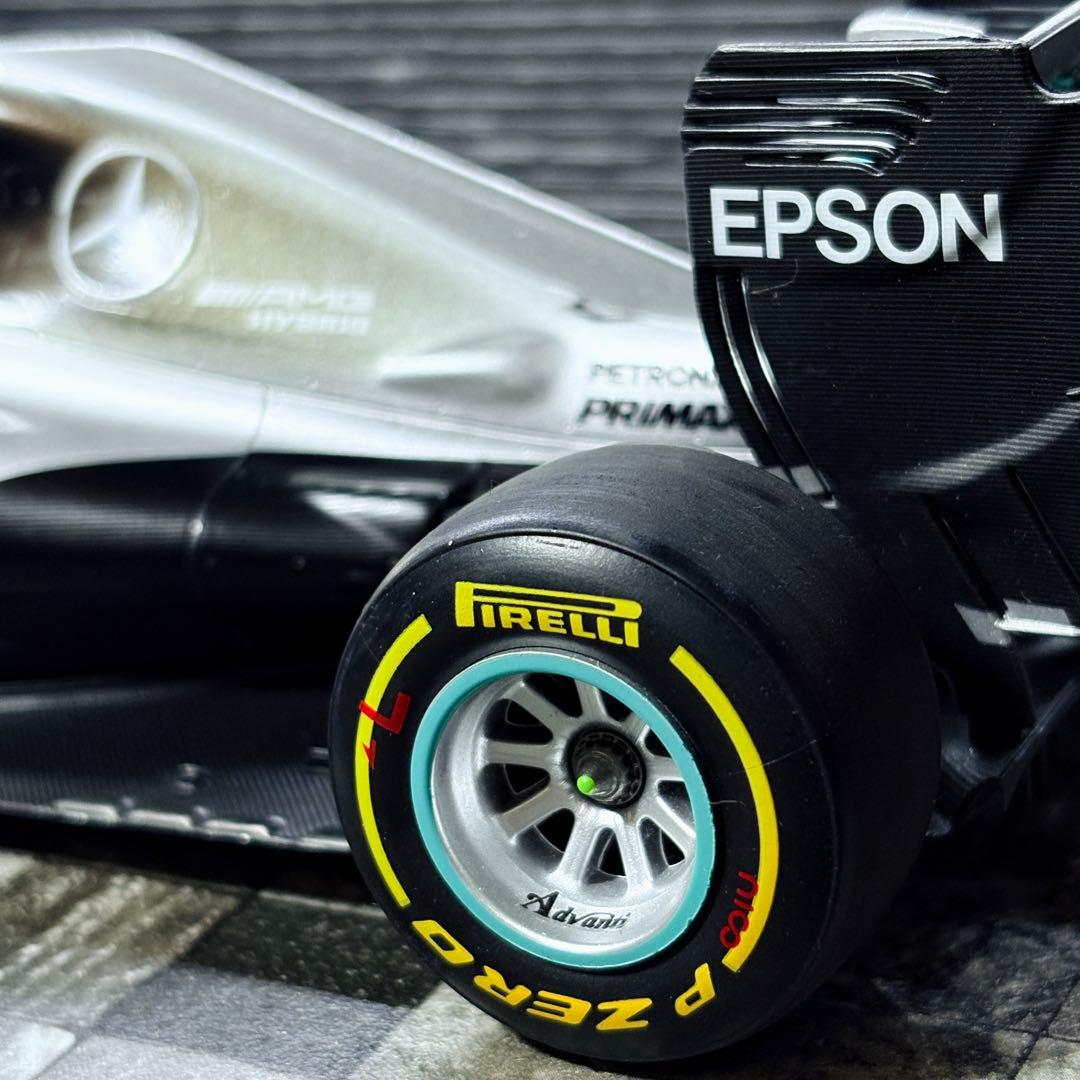 1/18 Spark メルセデス F1 W07 Hybrid 2016 アブダビ
