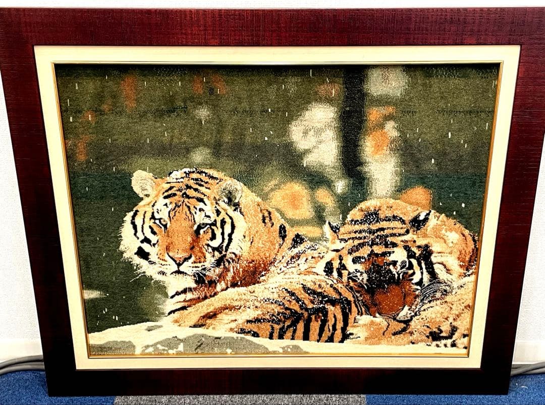 ペルシャ絨毯　手織り絵画絨毯　鑑定書付き　フレーム付き