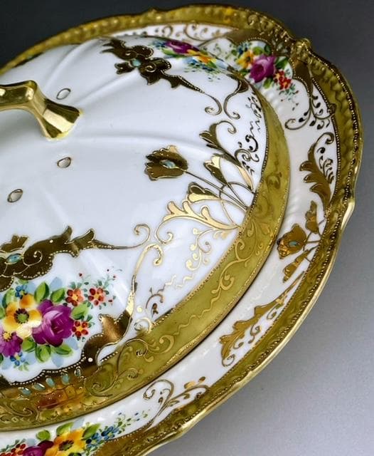 【希少】オールドノリタケ ２３㎝ 花紋蓋付き金盛り皿 深皿 ボウル 金彩