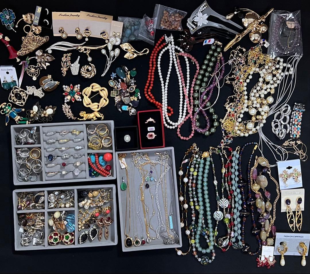 み*ん様 アクセサリー　まとめ売り　1.8kg 大量　在庫処分　断捨離　整理品