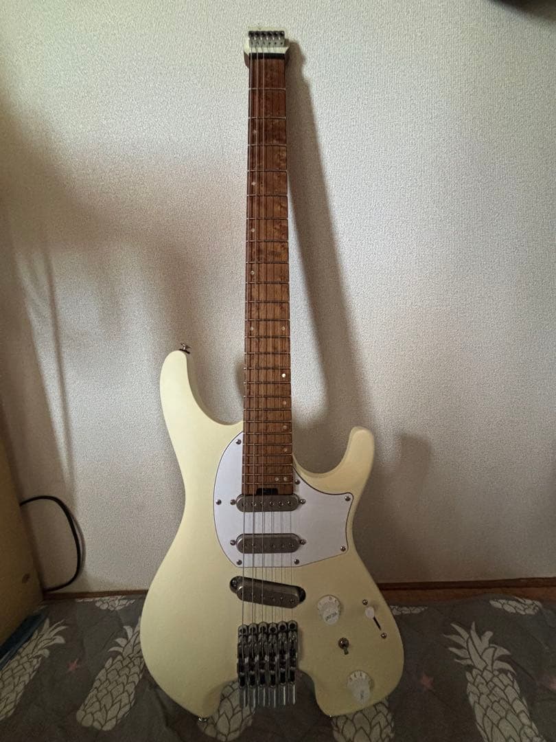 ichi10 シグネチャーストラップ付き