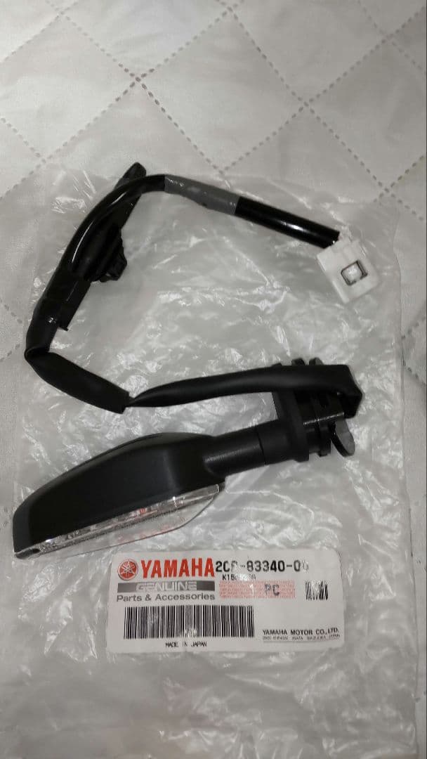 YZF-R1・R6用 新品純正ウインカー