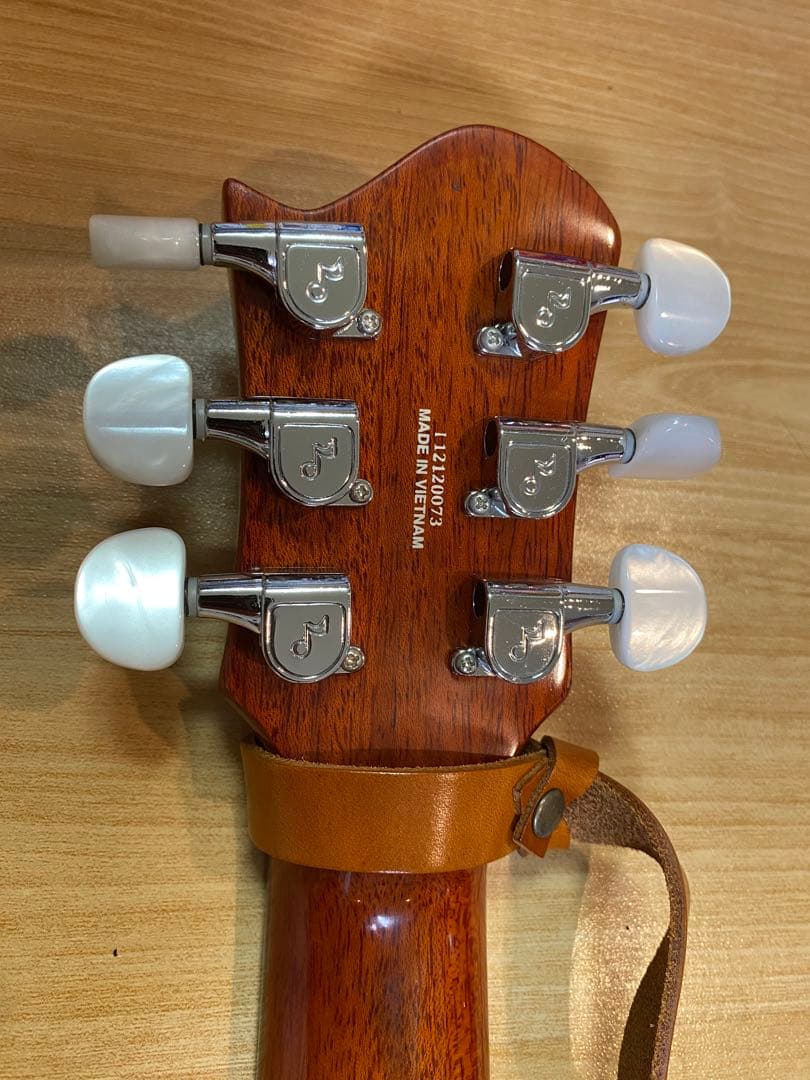 【新品未使用】 希少レア FLuffy ペイントトラベルギター ケース付