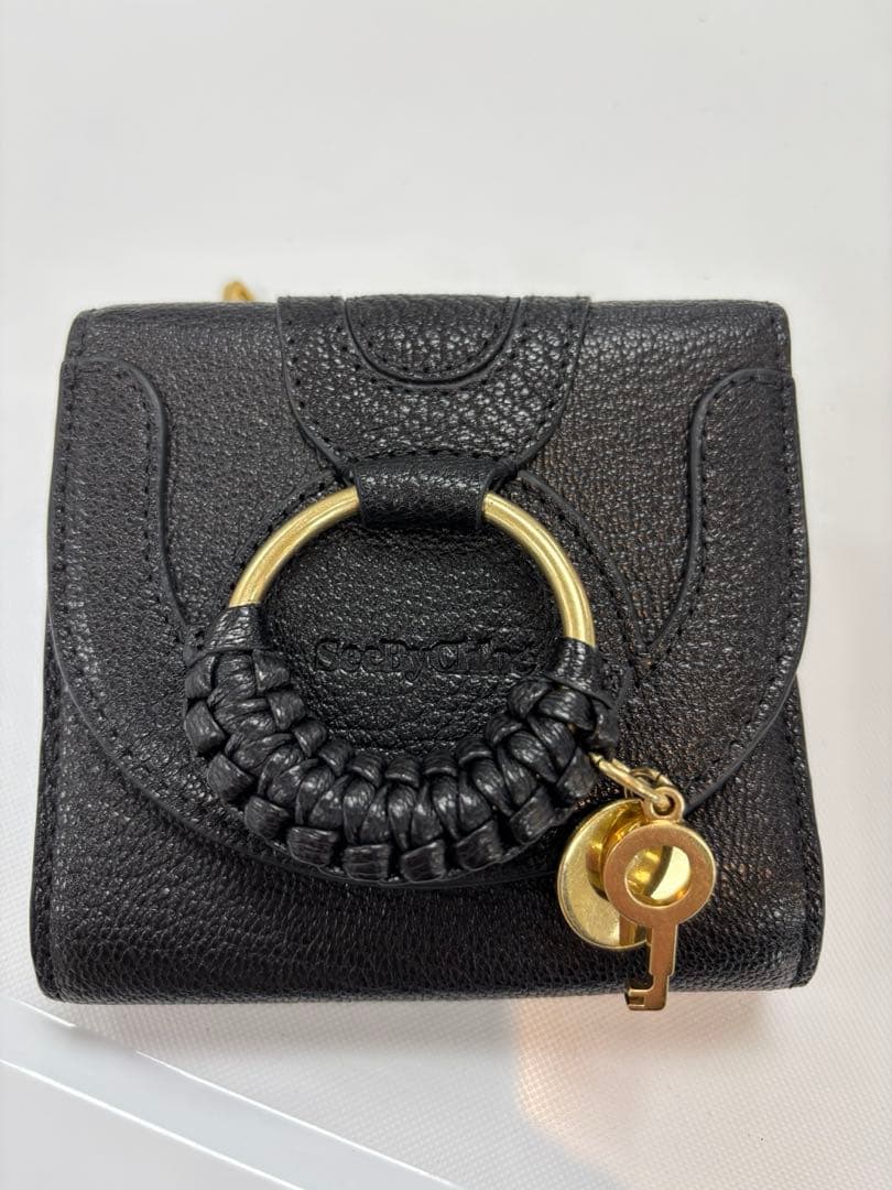 See By Chloeの財布　三つ折り　新品　同様 レザー シーバイクロエ