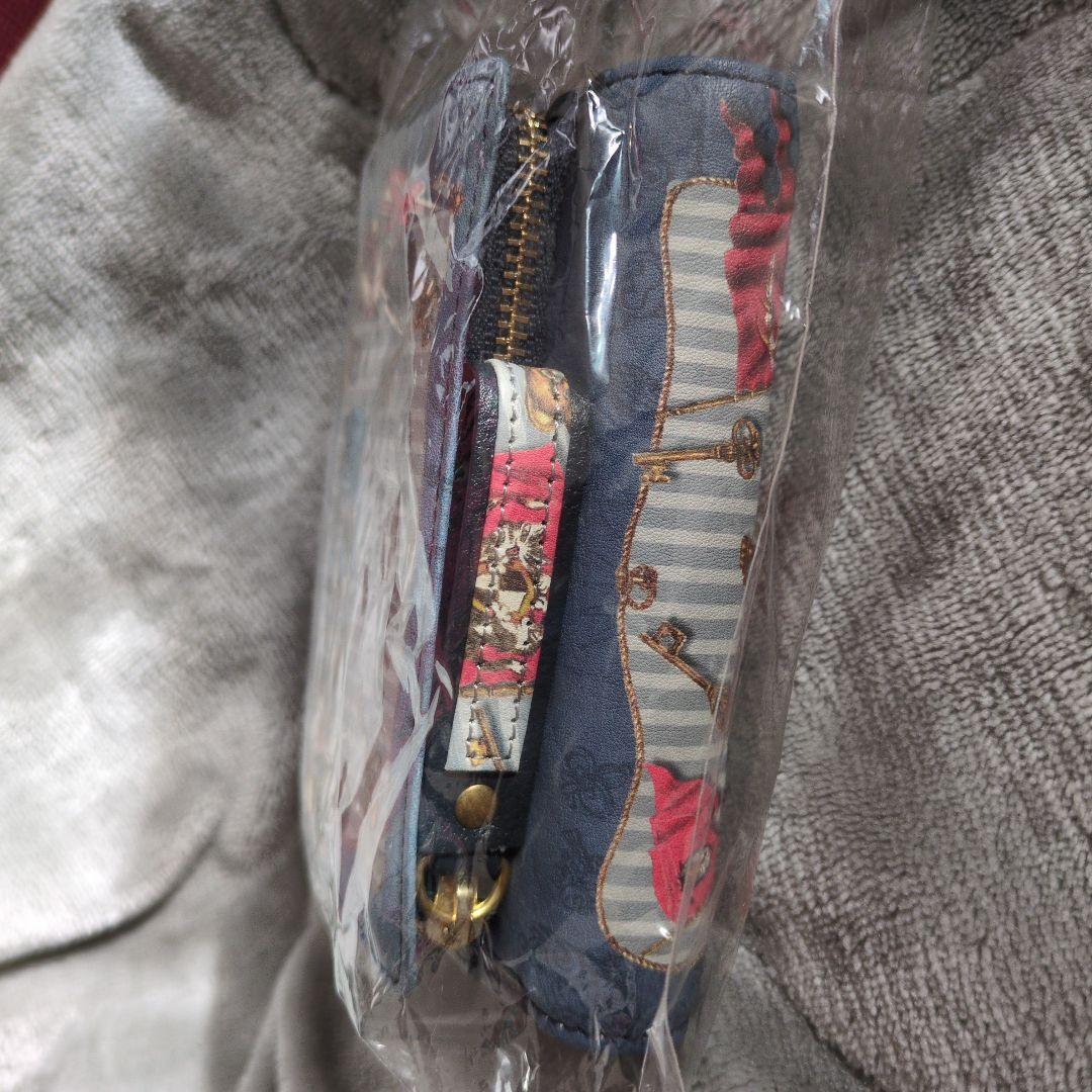 く*ん様 【希少】わちふぃーるど ロイヤルダヤン　2つ折り財布