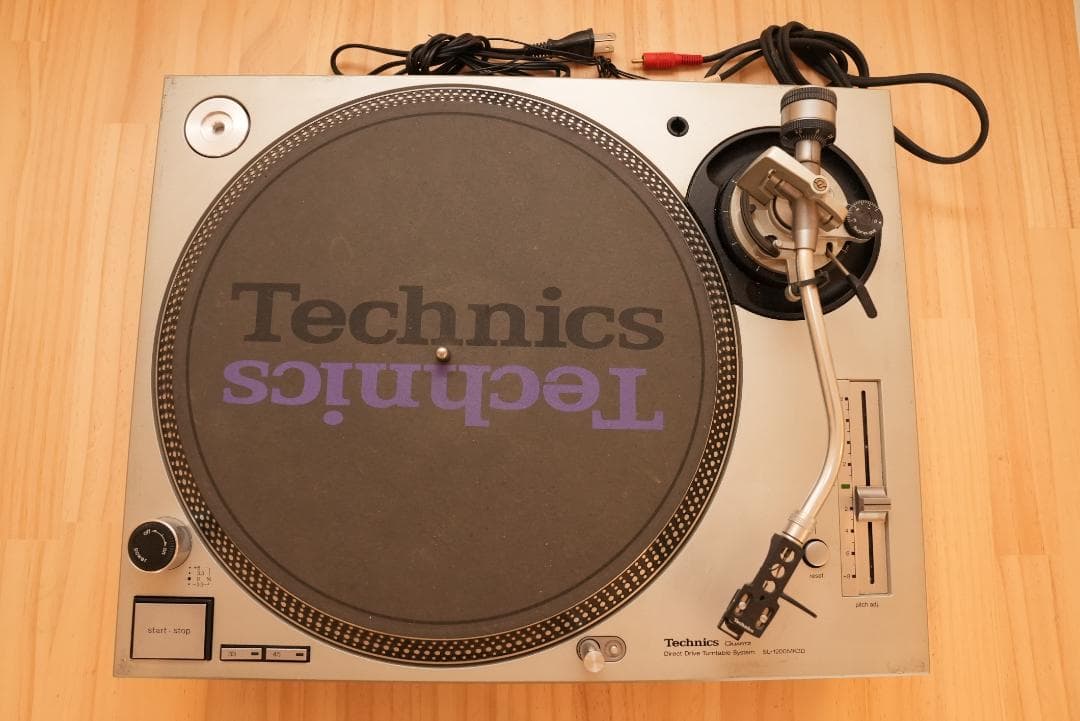 Technics SL1200 Mk3 ターンテーブル