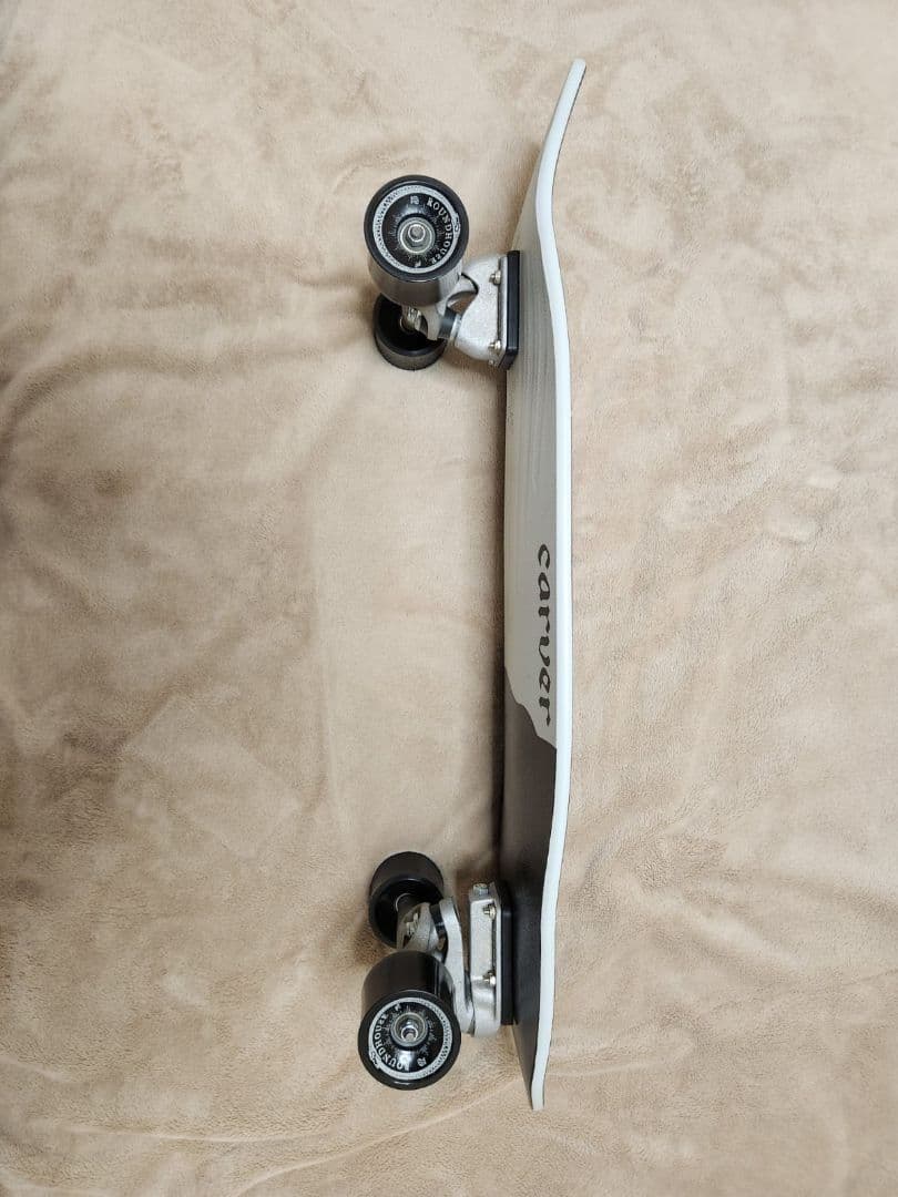 スケートボード Carver Black Tip C7 Raw Surf Skate