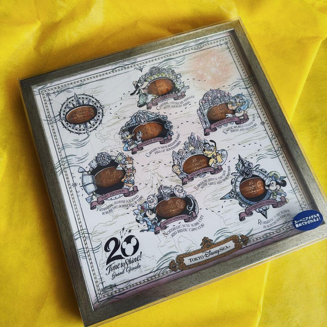 安心の匿名発送　ディズニーシー20周年　スーベニアメダルケース　コンプリート品