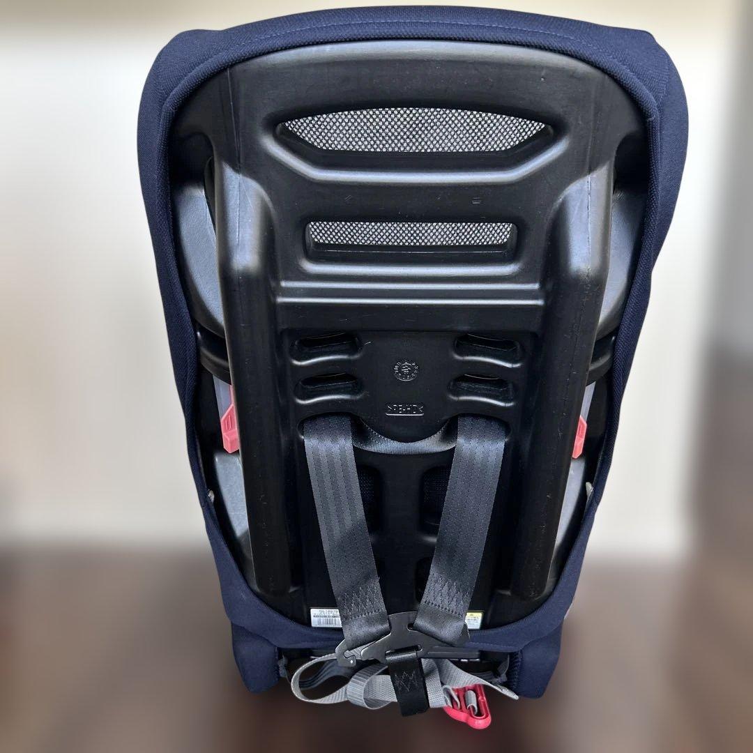 Combiコンビ　ジュニアシート　ジョイトリップ　エッグショック