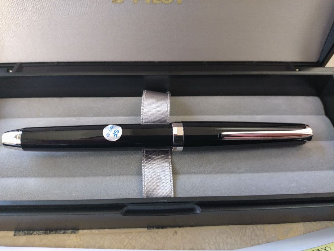 PILOT 万年筆 エラボー SF 黒 美品