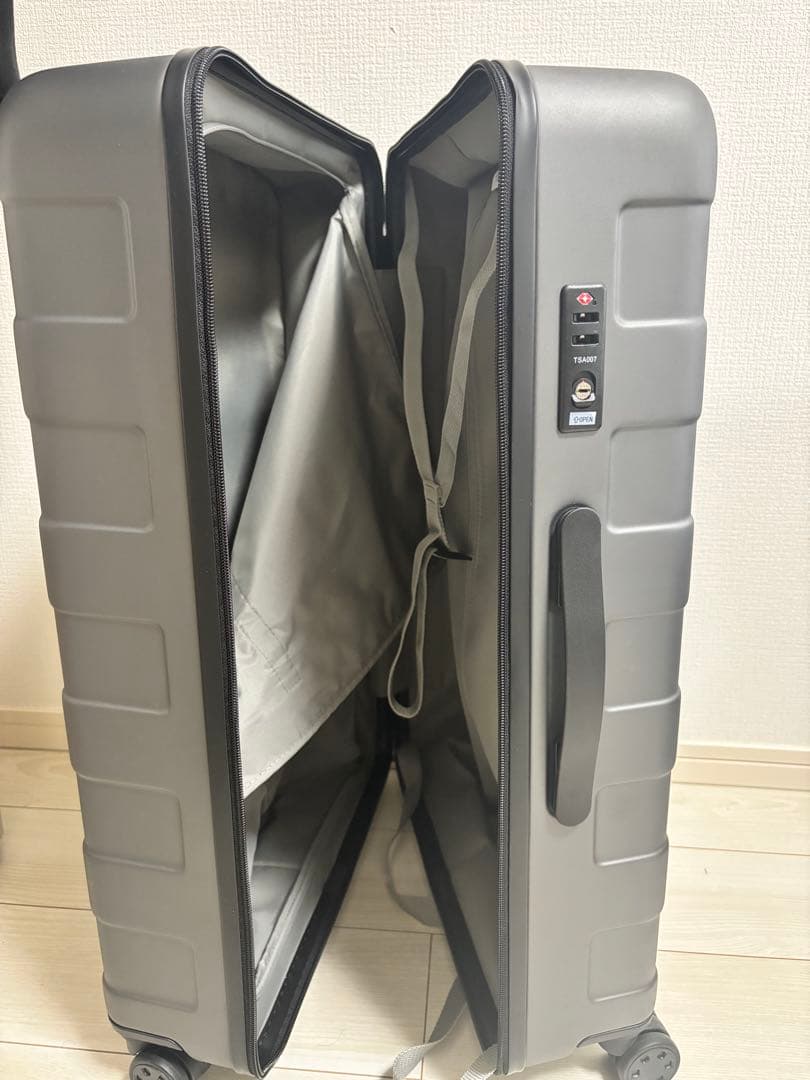 【無印良品】バーを自由に調節できるハードキャリーケース（７５Ｌ） グレー