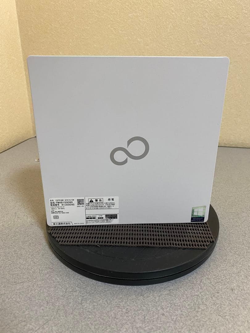 富士通ESPRIMO Q7010/EW i5-10500T 16GB 256GB