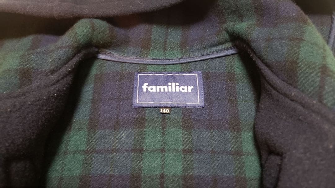 神戸で根強い人気のfamiliarダッフルコート