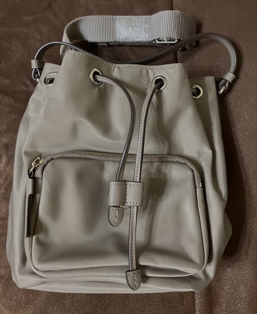 【未使用】トリーバーチ ナイロン巾着2WAYバッグ グレージュ