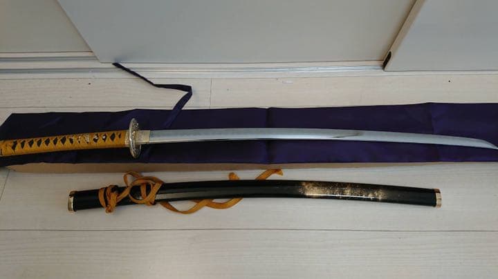 コスプレ武器　模造刀 大、小セット&飾り棚付き